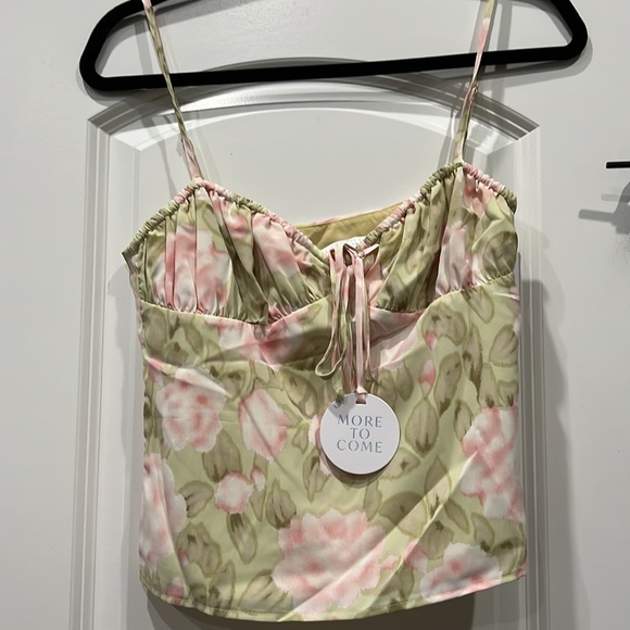 Revolve floral tank top NWT - Picture 2 of 4